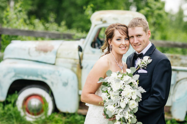 Wasilla Wedding: Valerie & Ben at Gloryview Farm and Barn