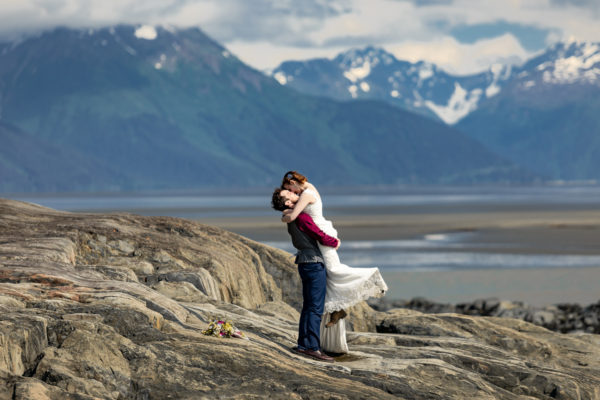Alaska Destination Wedding: Amber & Zachary - A Turnagain Arm Wedding